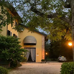 https://al-vecchio-fienile-san-michele-al-tagliamento.hotelinveneto.com
